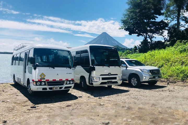 Shuttle Transfer Lake crossing from Monteverde To Arenal - Photo 1 of 6